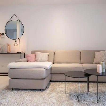 Appartement Wonderful 2br W View On Leie